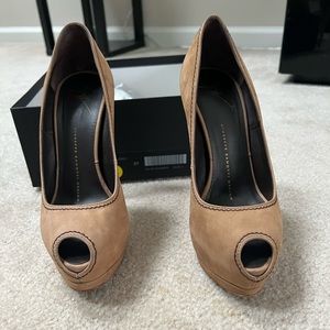 Womens Giuseppe Zonoti shoes in size 37